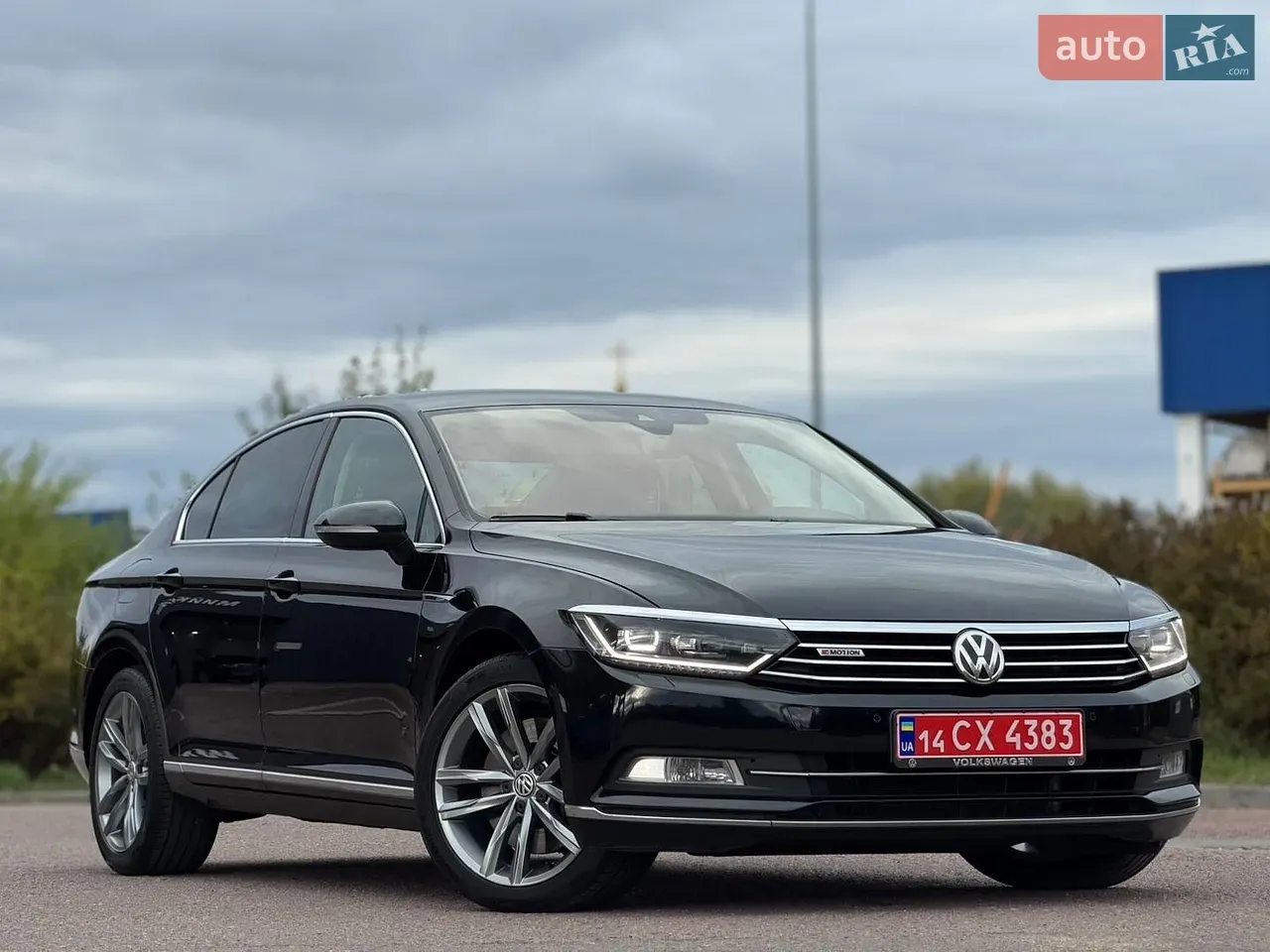 Volkswagen Passat 2016 photo 2