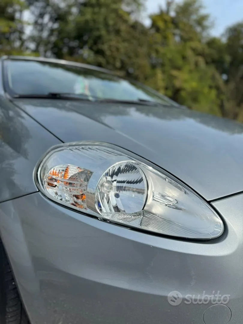 Fiat Grande Punto 2008 photo 3