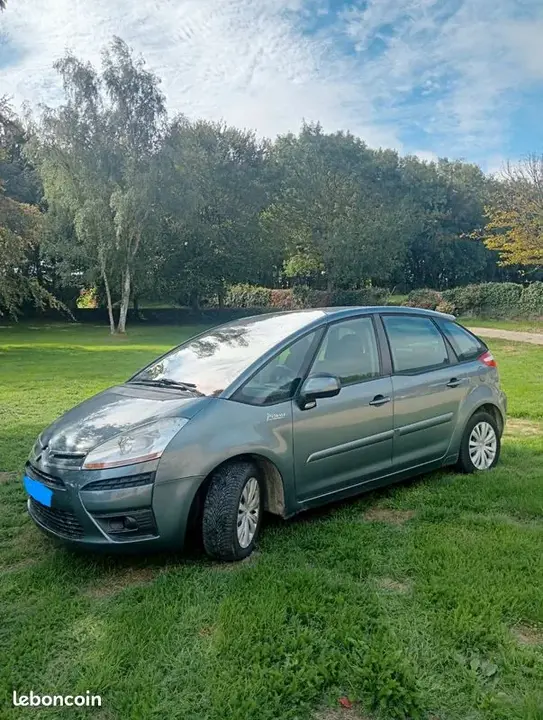 Citroen C4 Picasso 2008 photo 2