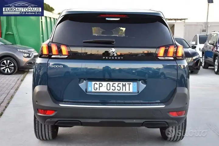 Peugeot 5008 2023 photo 5