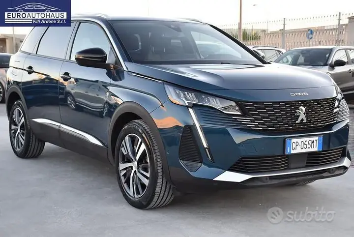 Peugeot 5008 2023 photo 3