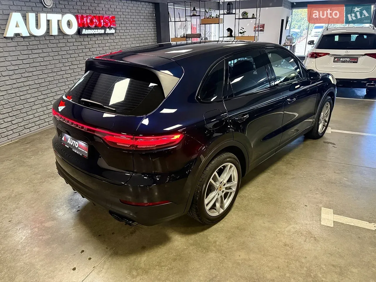 Porsche Cayenne 2022 photo 2