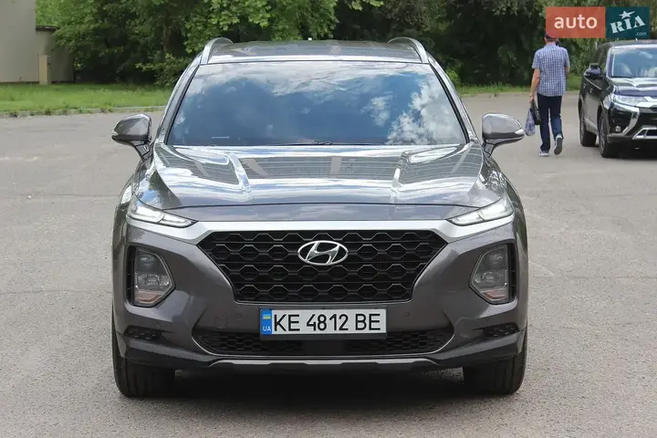 Hyundai Santa Fe 2018 photo 4