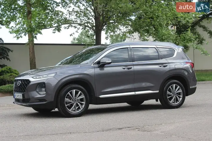 Hyundai Santa Fe 2018 photo 3