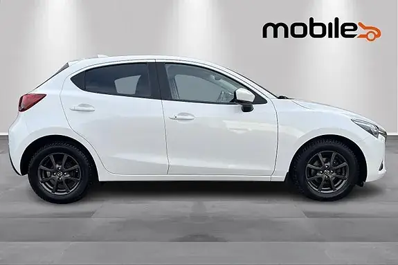Mazda 2 2018 photo 2