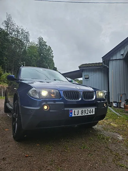 BMW X3 2003 photo 2
