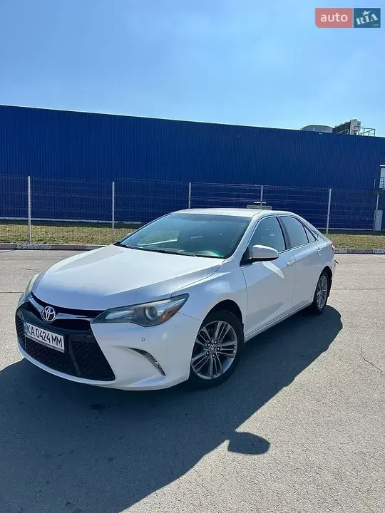 Toyota Camry 2016 photo 2