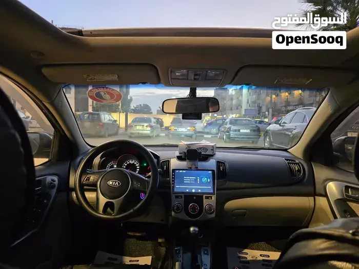 Kia Forte 2010 photo 3