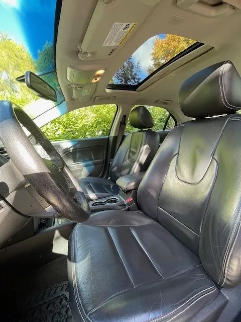 Ford Fusion 2011 photo 2