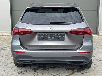 Mercedes-Benz B250 2023 photo 3