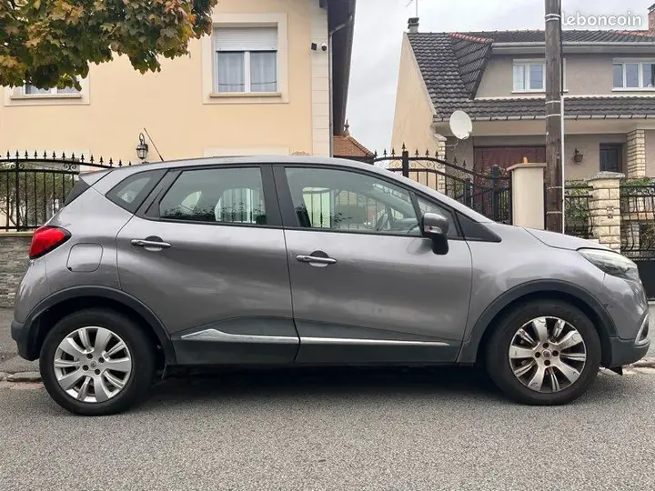 Renault Captur 2014 photo 2