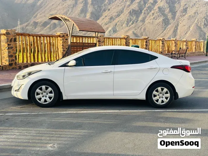 Hyundai Elantra 2016 photo 4