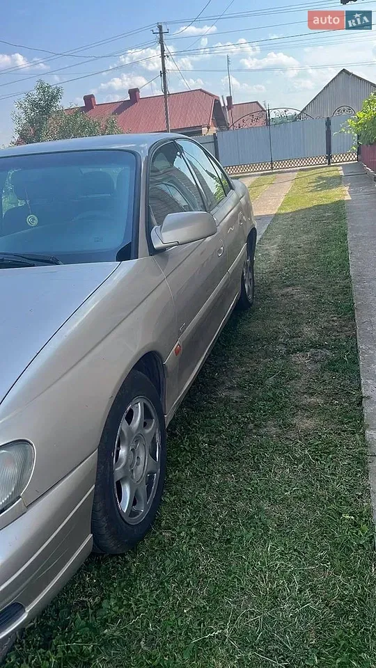 Opel Omega