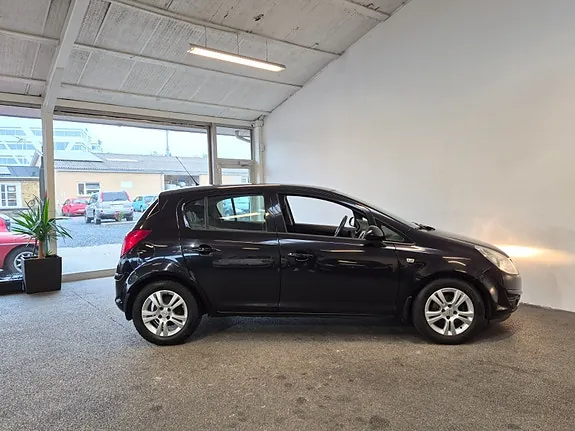 Opel Corsa 2009 photo 3