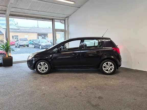 Opel Corsa 2009 photo 4