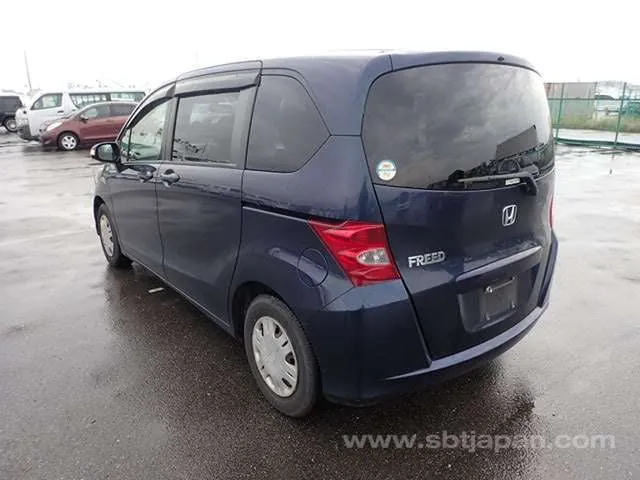 Honda Freed G 2009 photo 3