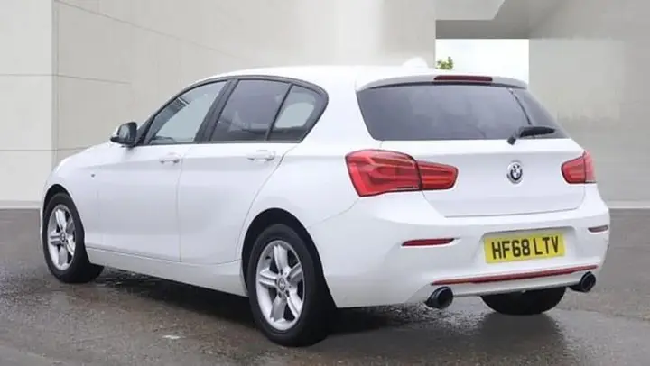 BMW 1 Series 2018 photo 3