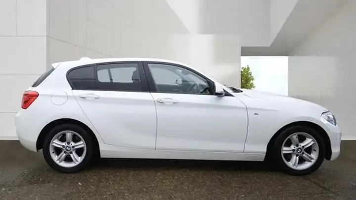 BMW 1 Series 2018 photo 5