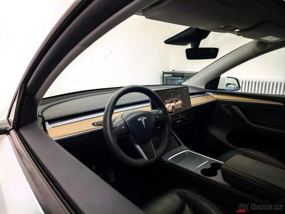Tesla Model Y 2022 photo 5