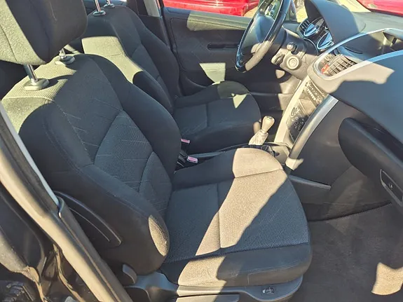 Peugeot 207 2008 photo 4
