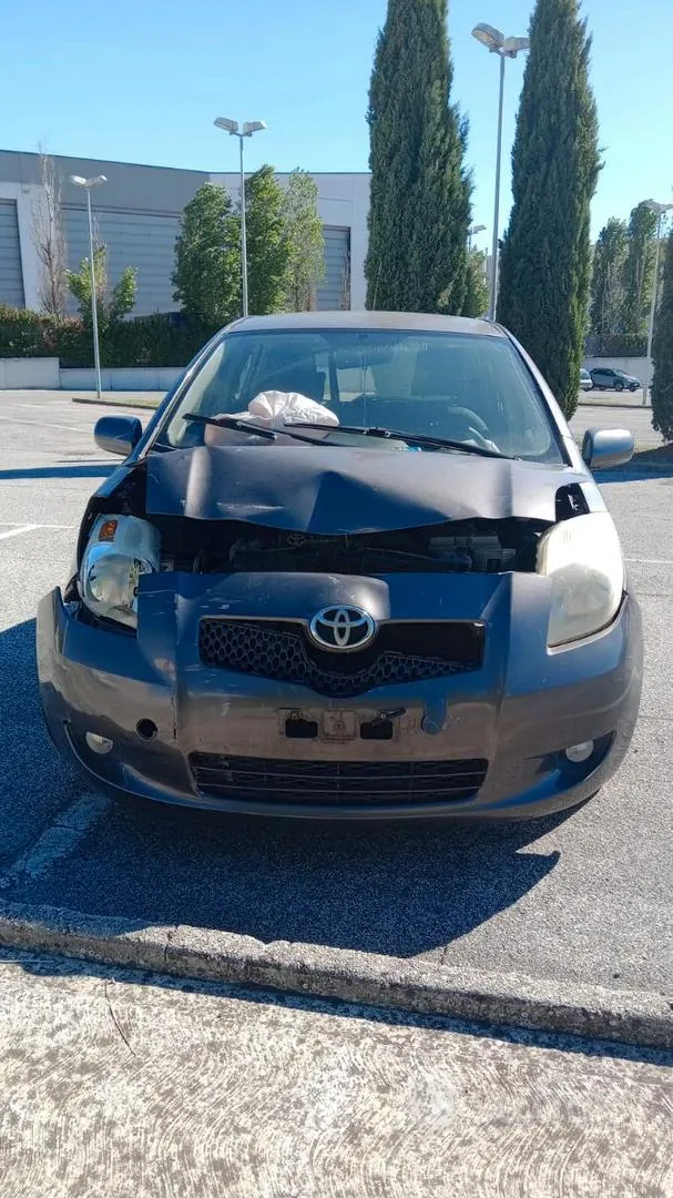 Toyota Yaris 2008 photo 3