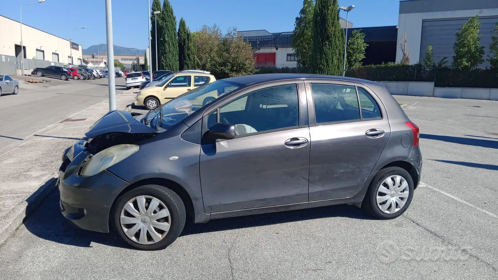 Toyota Yaris 2008 photo 2