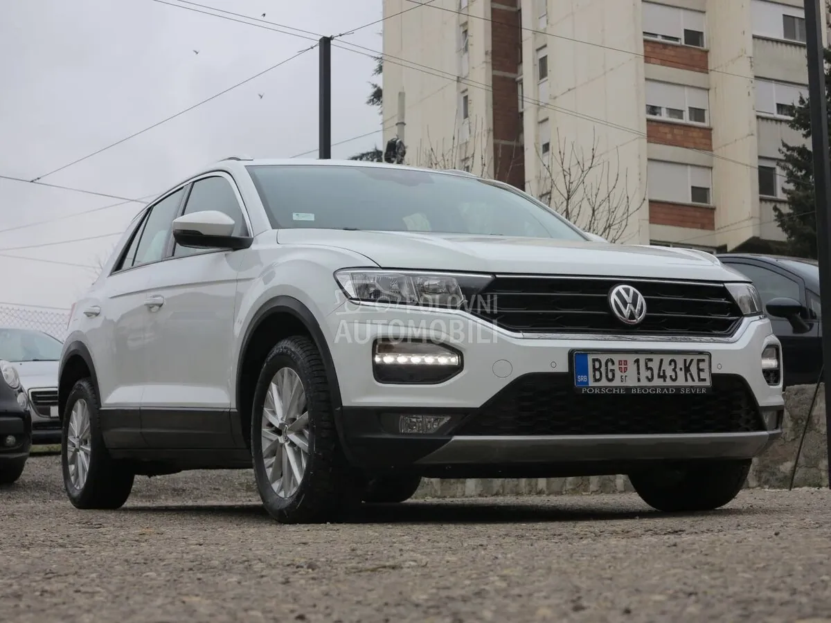 Volkswagen T-Roc 2018 photo 2