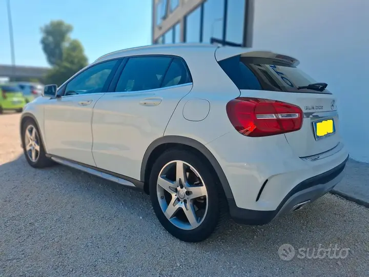 Mercedes-Benz Gla 2015 photo 3