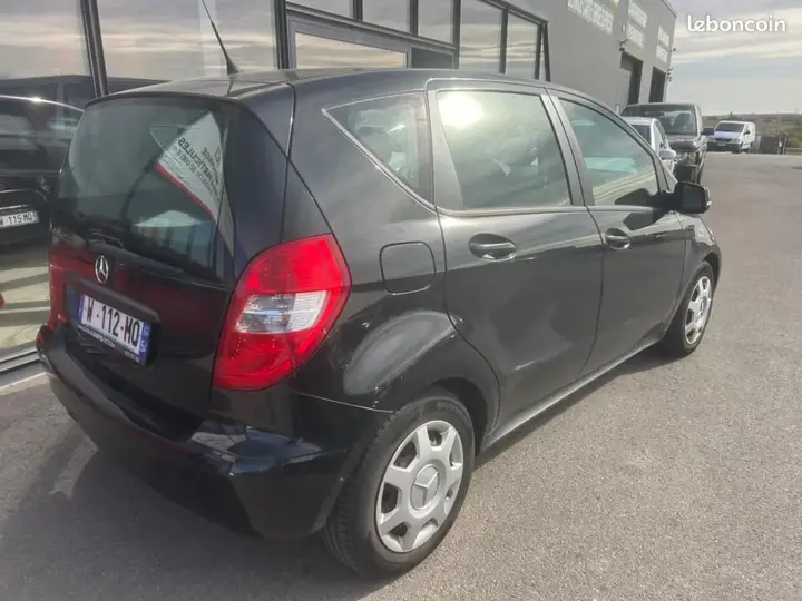 Mercedes-Benz A-Class 2010 photo 4