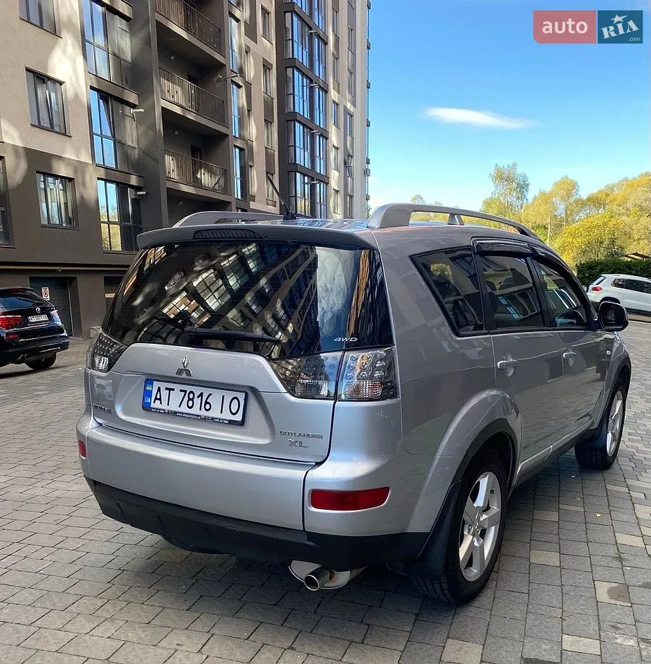 Mitsubishi Outlander Xl 2008 photo 5