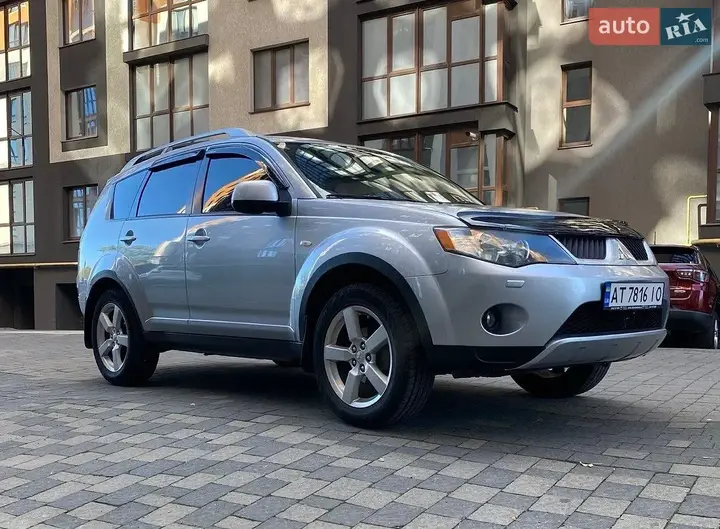 Mitsubishi Outlander Xl