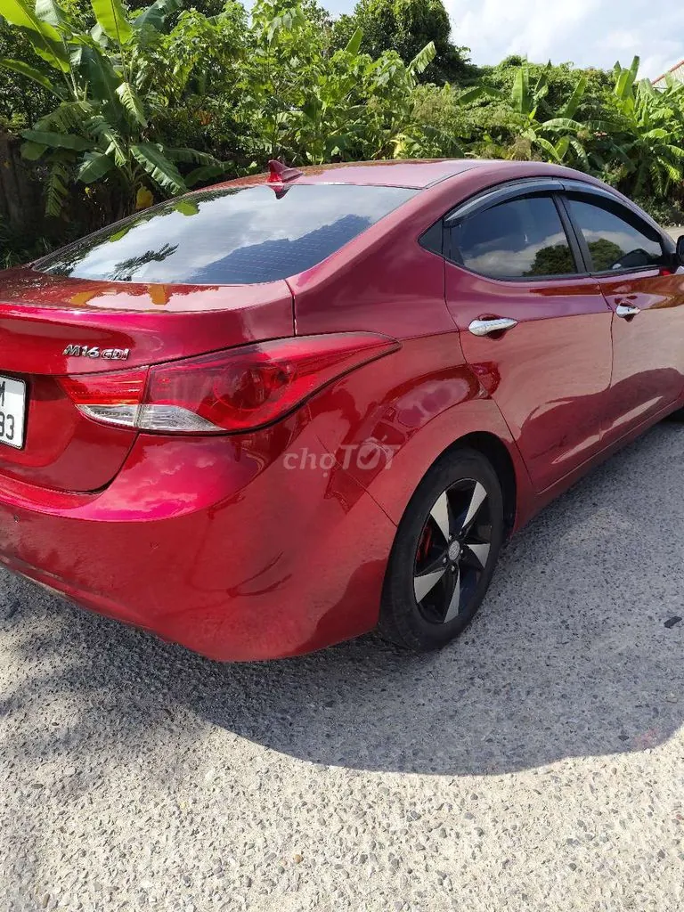 Hyundai Avante 2010 photo 3