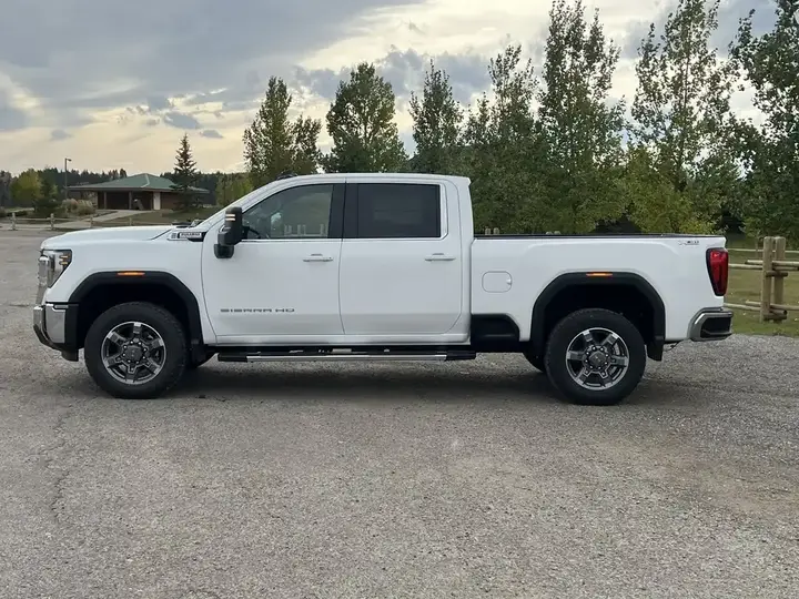 GMC Sierra 3500Hd 2026 photo 4