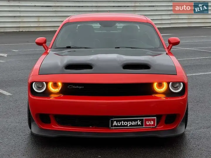 Dodge Challenger 2017 photo 2