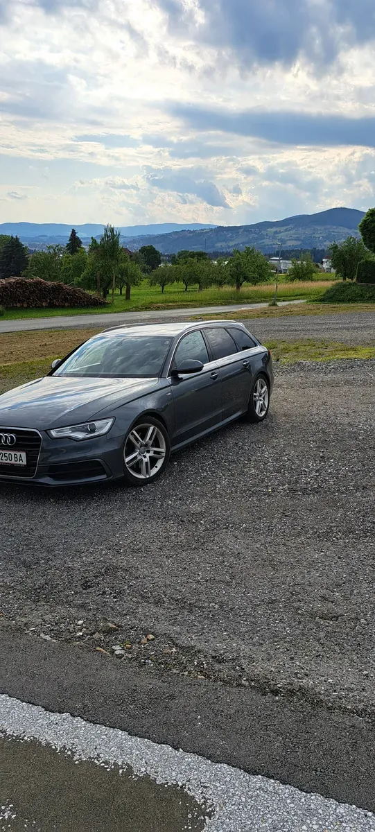 Audi A6 2014 photo 2