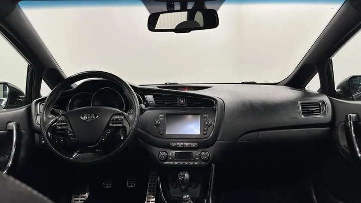 Kia Ceed Sportswagon 2018 photo 2