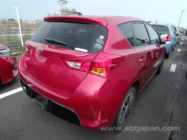 Toyota Auris 2013 photo 4