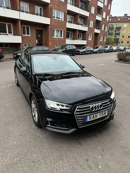 Audi A4 2019 photo 2
