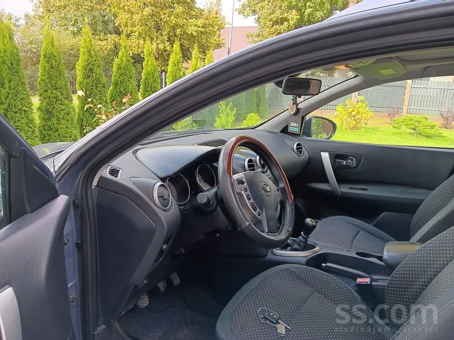 Nissan Qashqai 2009 photo 2