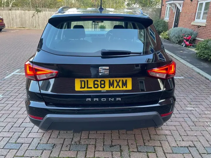 Seat Arona 2019 photo 3