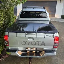 Toyota Hilux 2012 photo 4