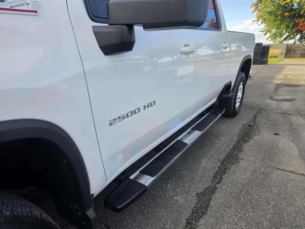 Chevrolet Silverado 2500 2024 photo 4