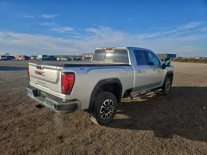 GMC Sierra 2500Hd 2023 photo 3