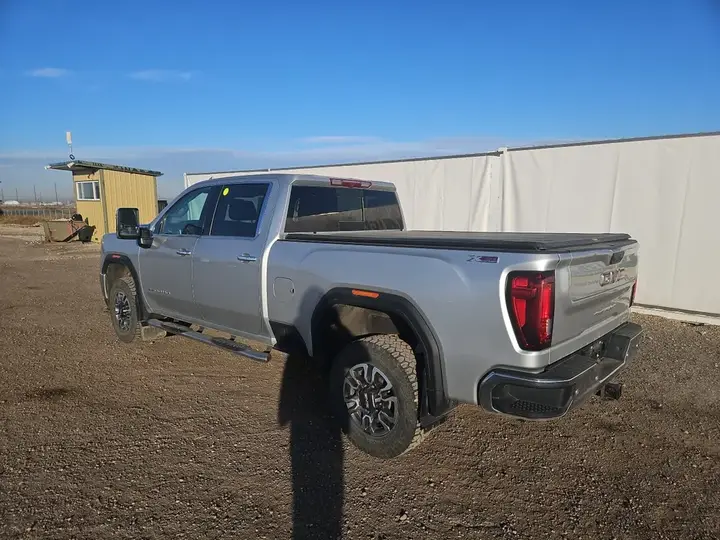 GMC Sierra 2500Hd 2023 photo 2