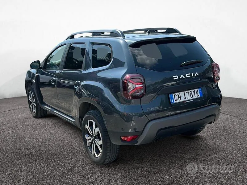 Dacia Duster 2023 photo 4