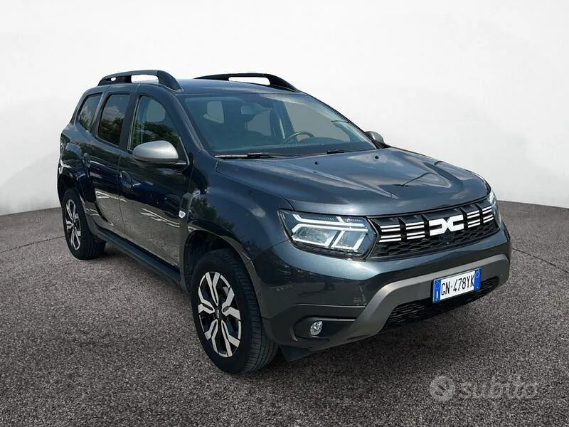 Dacia Duster 2023 photo 2
