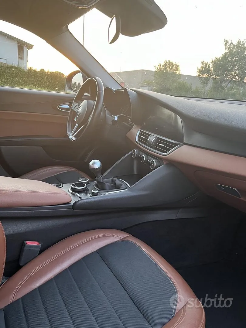 Alfa Romeo Giulia 2016 photo 4