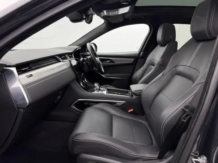 Jaguar F-Pace 2024 photo 4