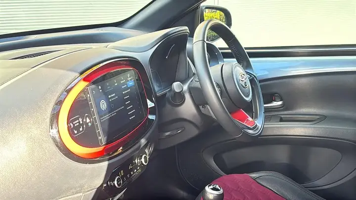 Toyota Aygo X 2023 photo 2