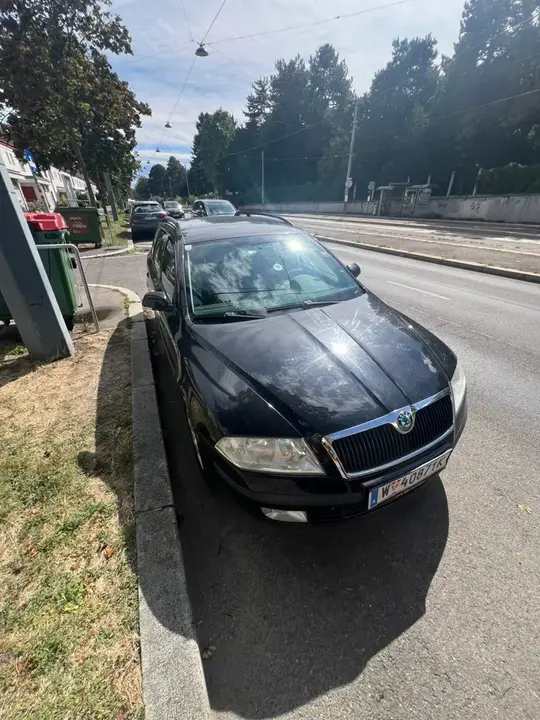 Skoda Octavia 2008 photo 2